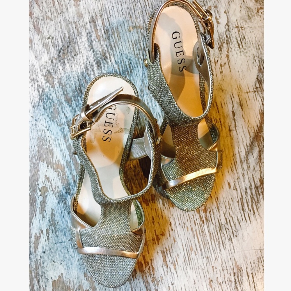 Guess wedge sandals